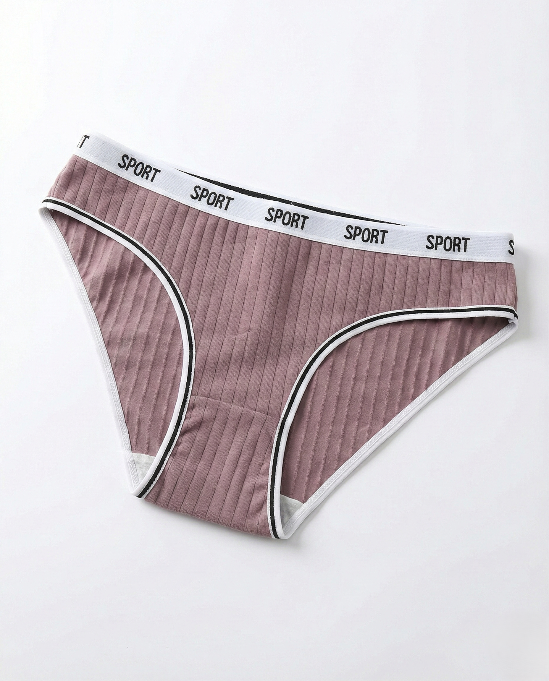 Mid-waist cotton panties in breathable fabric for everyday comfort and seamless fit