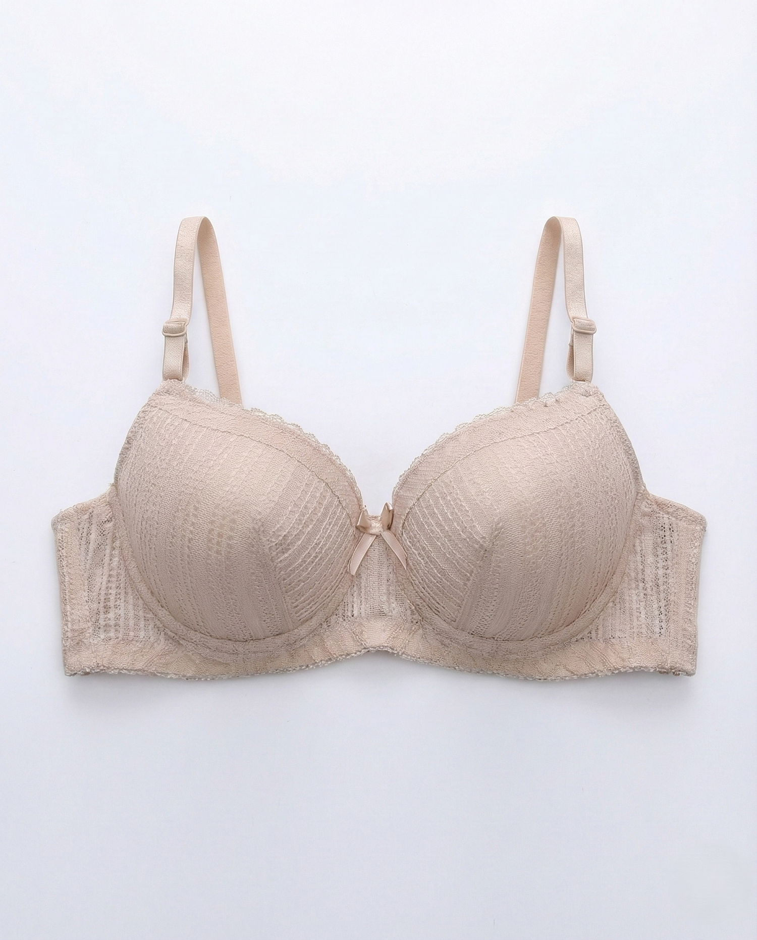 Curvy Lace Underwire Bra with breathable stretch fabric and adjustable straps for natural bust contouring and support