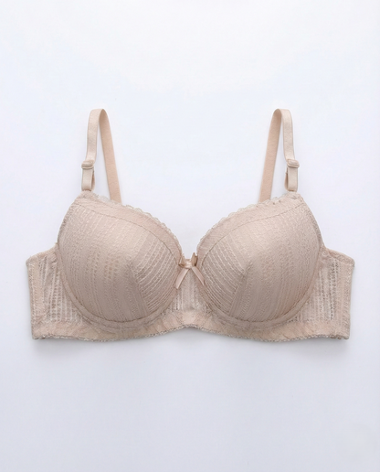 Curvy Lace Underwire Bra with breathable stretch fabric and adjustable straps for natural bust contouring and support