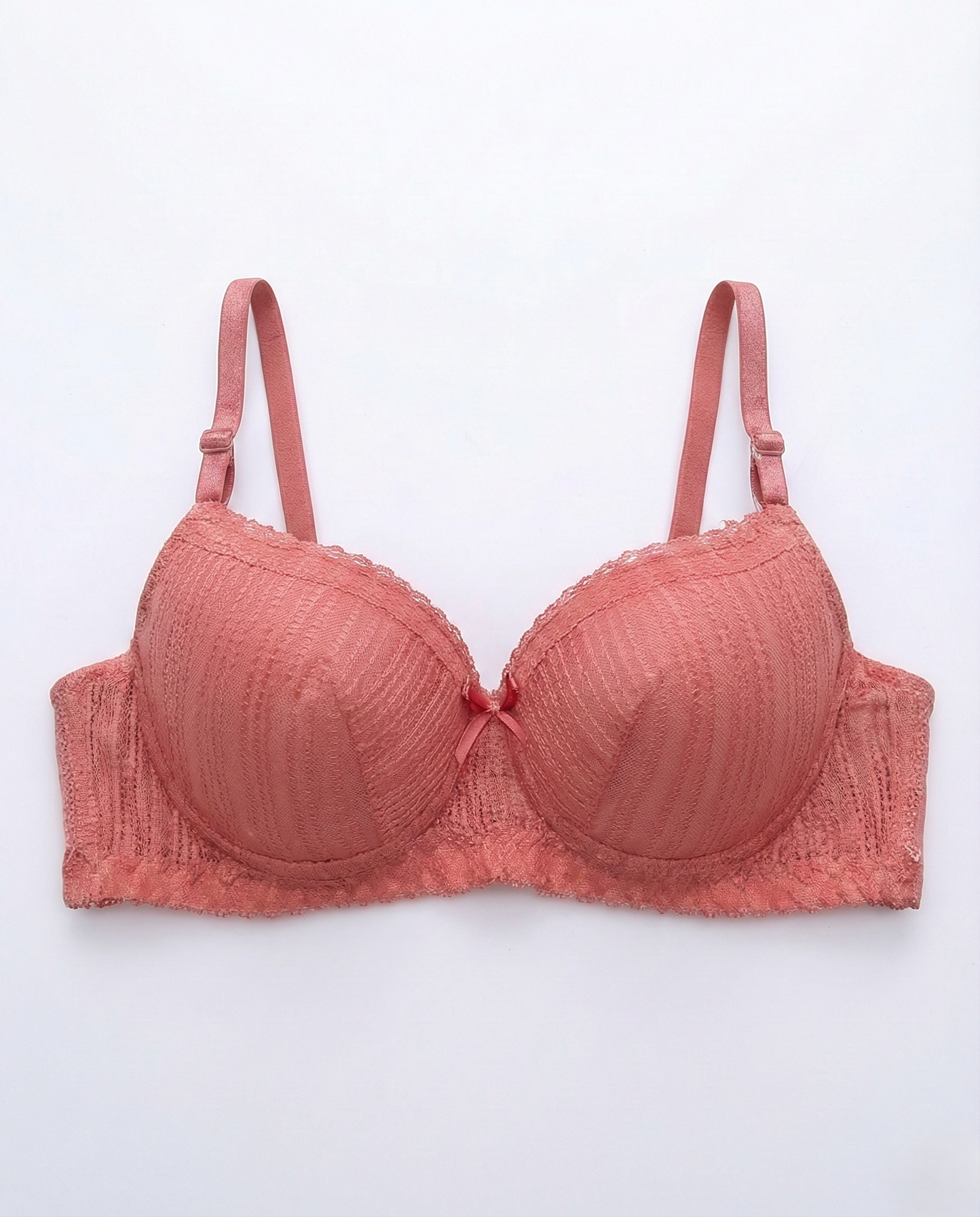 Curvy Lace Underwire Bra in breathable stretch fabric with three-quarter cups and adjustable straps for support and elegant lift