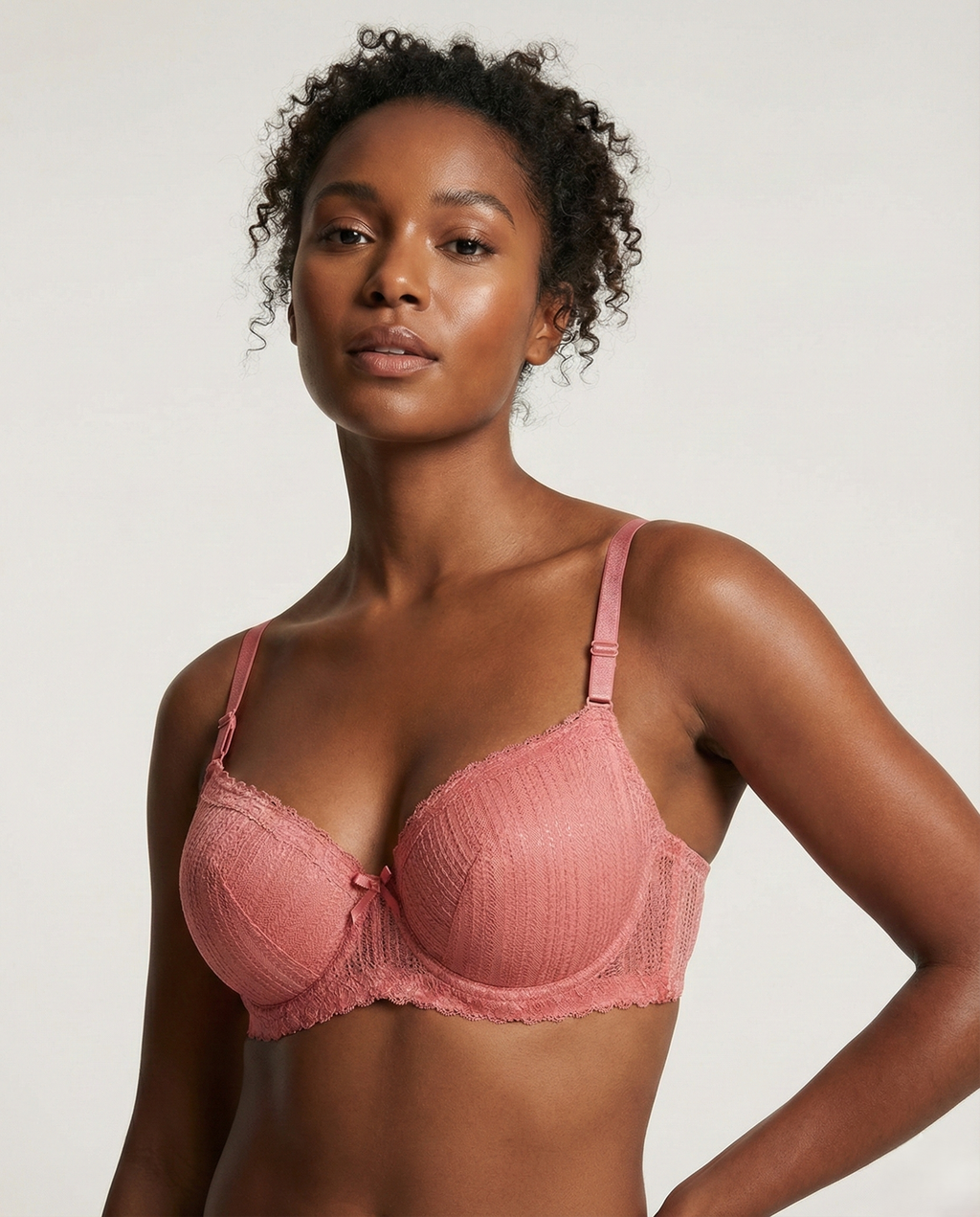 Curvy Lace Underwire Bra