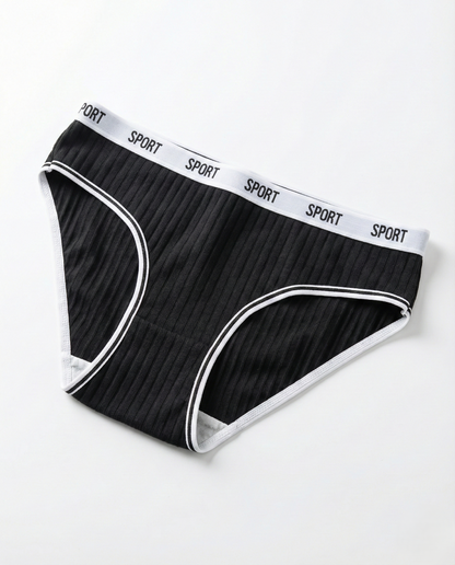 Mid-waist cotton panties in white seamless breathable fabric with flat elastic waistband for everyday comfort