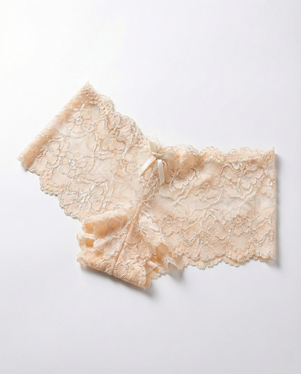 Pearl Detail Lace Thong with pearl pattern, seamless edges, and low-rise fit for comfort and elegance