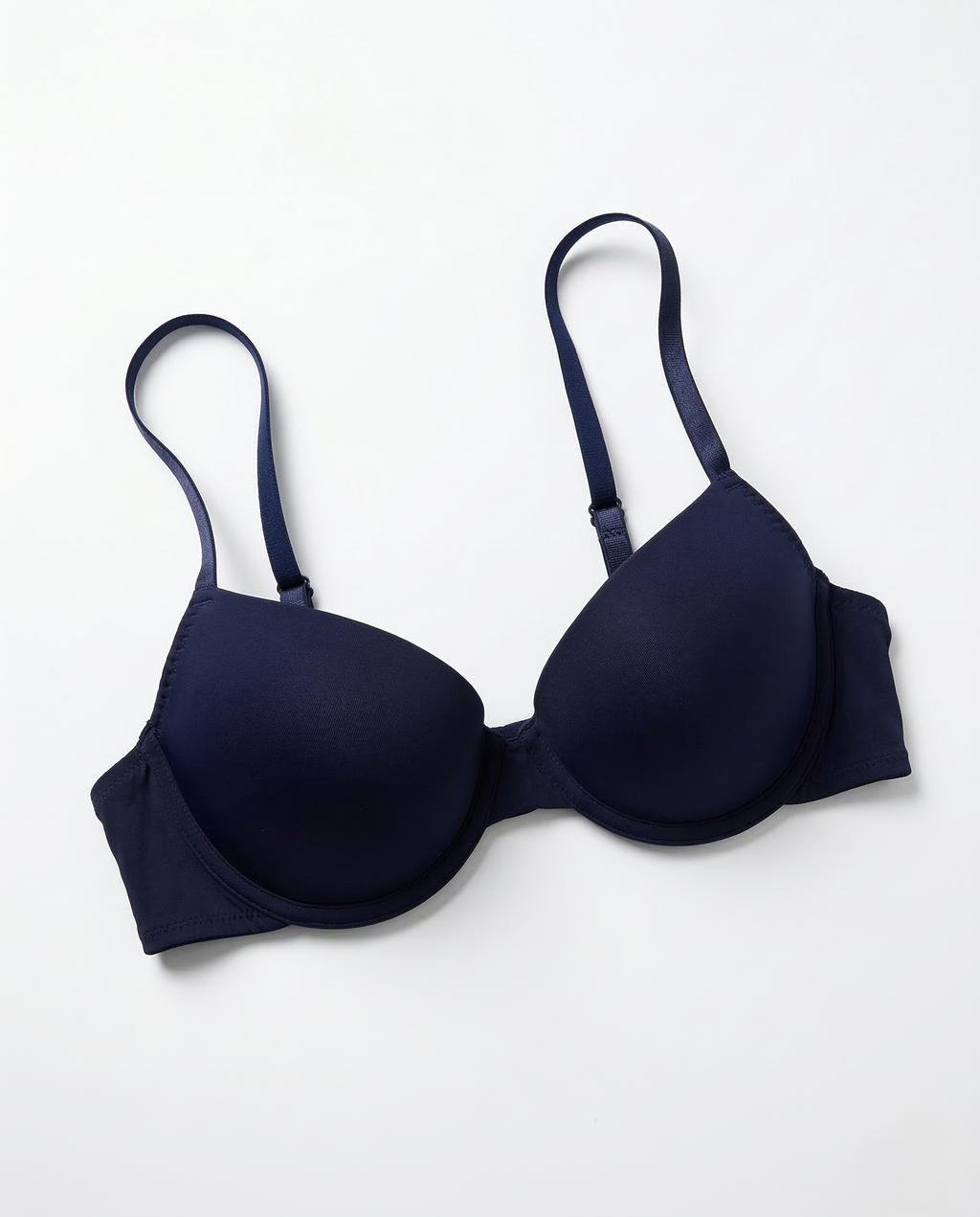 Smooth underwire bra with seamless cups and adjustable straps for lightweight support and enhanced curves